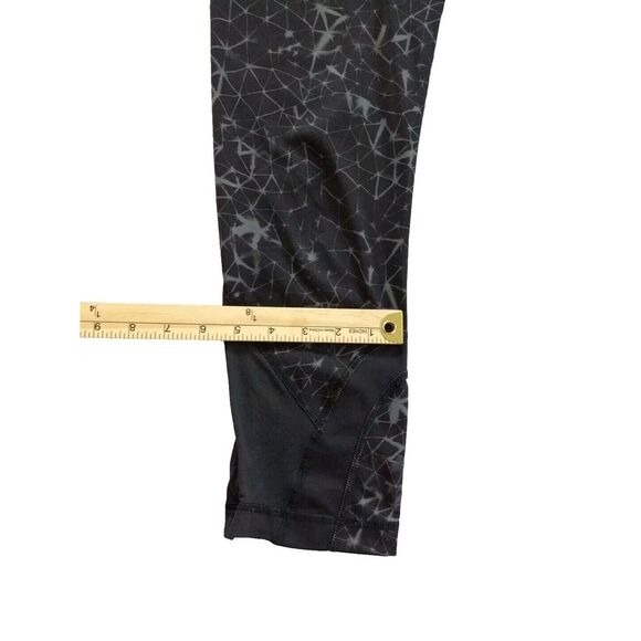 Lululemon Women's 8 Waistband Stretch Sweat Yoga Capri Zip Media Pocket Thunder - Picture 9 of 13